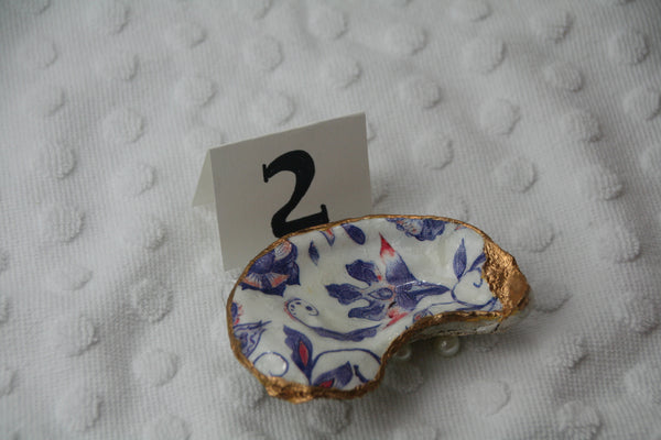 Oyster Trinket Dish (Red, White, Blue)