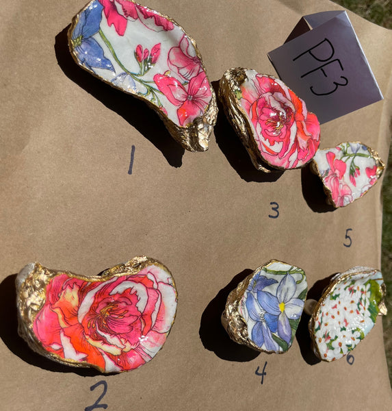 Oyster Trinket Dish (Pink Flowers 3)